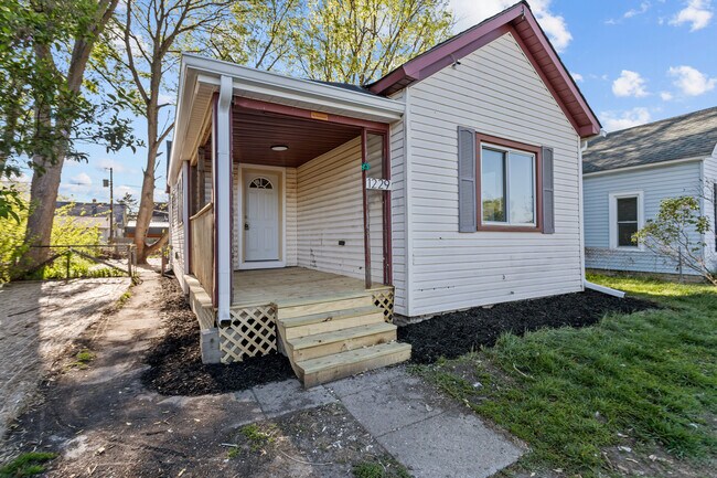 Foto del edificio - 1229 N Courtland Ave
