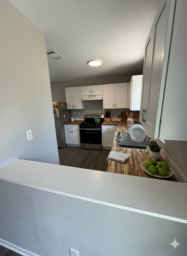 Foto del edificio - 6800 Bryonwood Dr