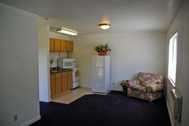  - Corning West Apartments