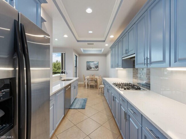 Building Photo - 10733 Mirasol Dr