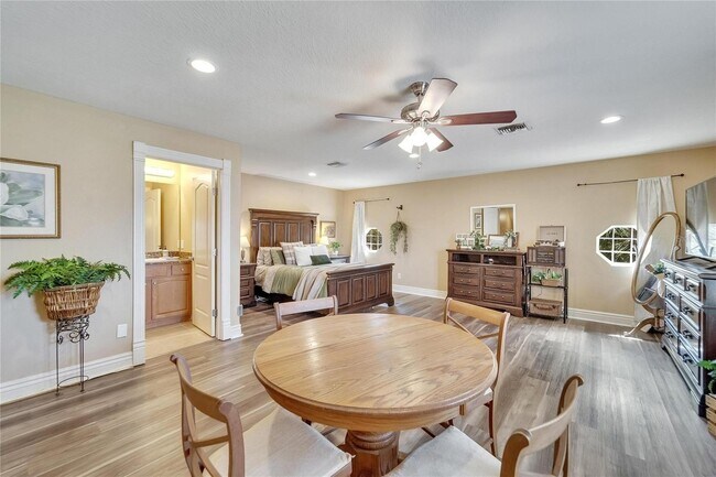 Foto del edificio - 2656 Wyndsor Oaks Way