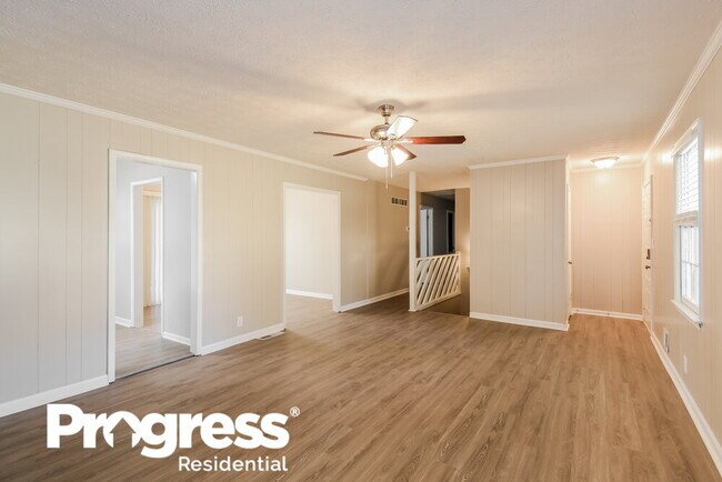 Building Photo - 2885 Kellogg Creek Rd