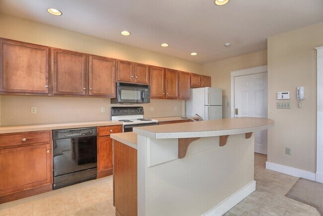 Foto del edificio - 353 W King St