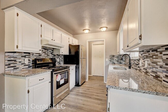 Building Photo - 3 br, 2 bath House - 3512 SE 55th St