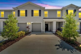 Building Photo - 17637 Crescent Moon Lp