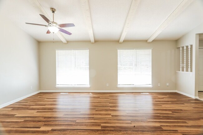 Foto del edificio - 1632 Maralyn Dr