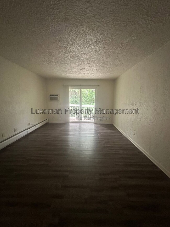 Building Photo - 1405 Huntington Ave