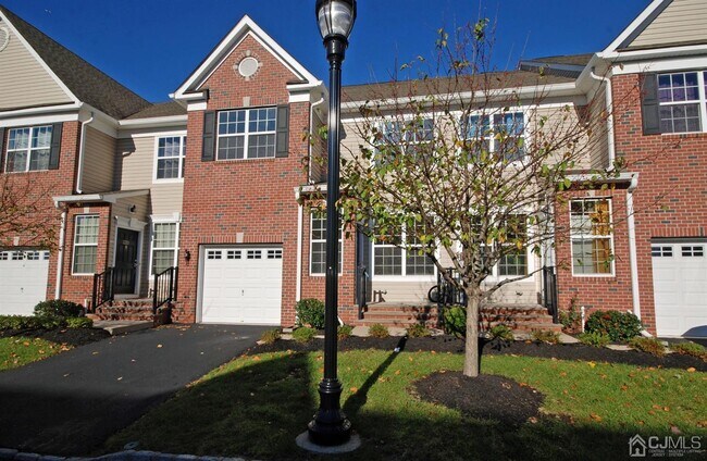 Foto del edificio - 2319 Berkshire Ln