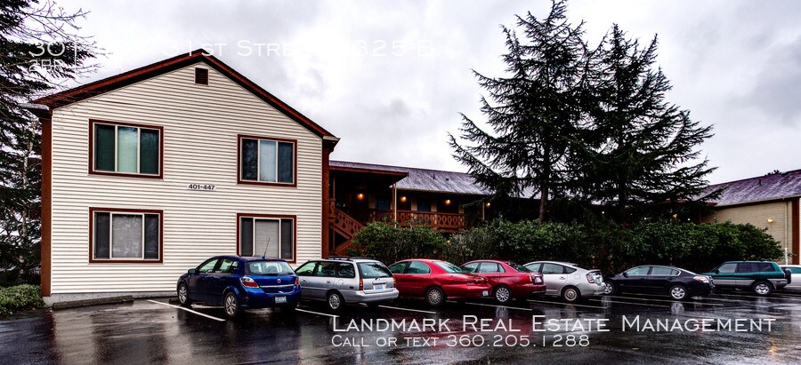 Primary Photo - 2 Bedroom at Cambridge Square!