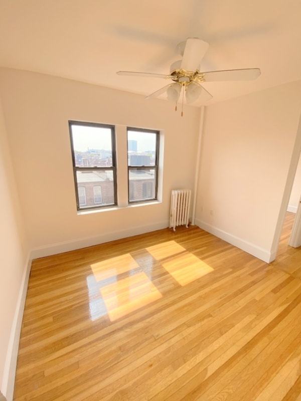 Primary Photo - 35 Westland Ave