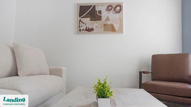 Building Photo - 2800 Milan Ct