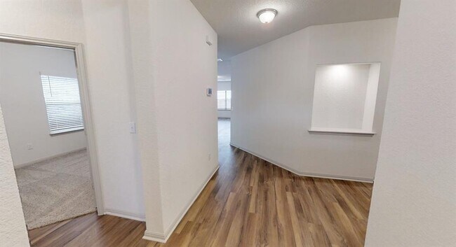 Foto del edificio - 452 Hunter Loop