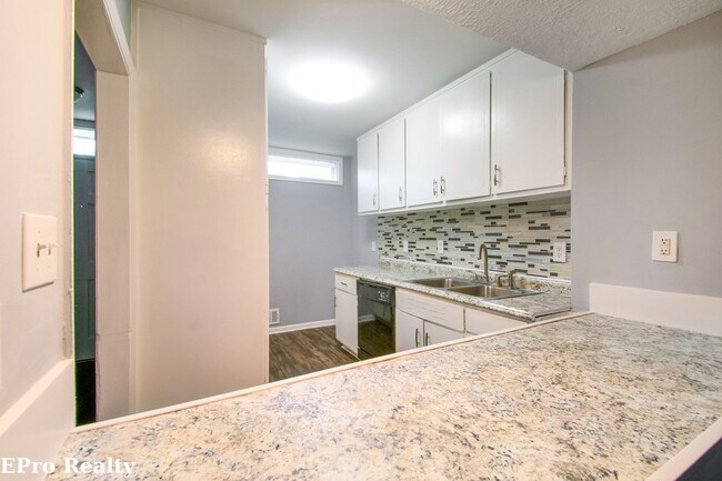 Building Photo - Don’t Miss Out! Look, Lease, and Live Specials EXTENDED to January 31st!