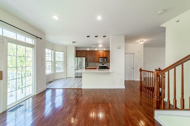 Building Photo - 1 Carpenter Ct