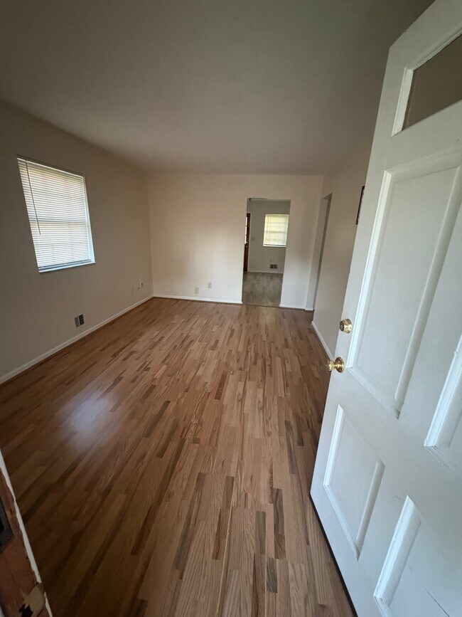 Foto del edificio - 10406 Torrington Rd