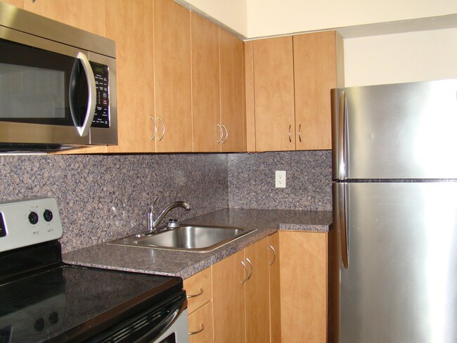 Foto del edificio - Act Fast! Move-In Specials Ending Soon – 1...