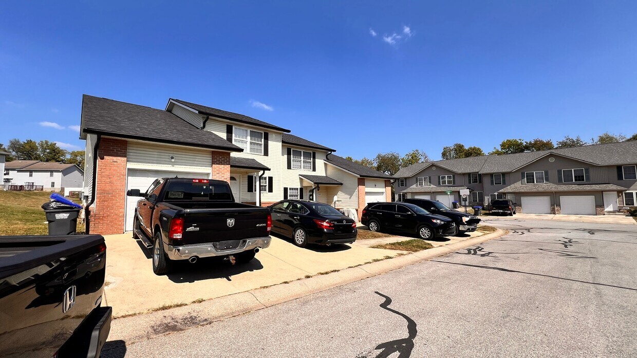 Foto principal - 1408 W Rockcrest Dr