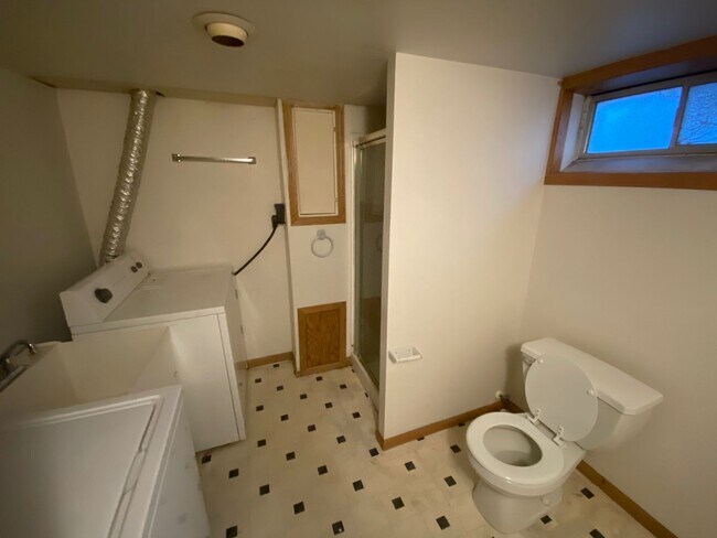 Foto del edificio - **Remodeled** Cute Little Two Bedroom Home