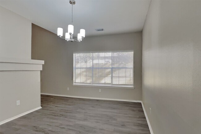 Foto del edificio - 4327 Palmer Plantation Dr