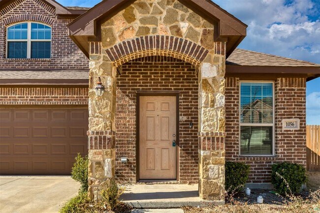 Foto del edificio - 1056 Sierra Vista Ct