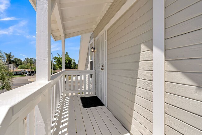 Foto del edificio - 4910 Jurupa Ave