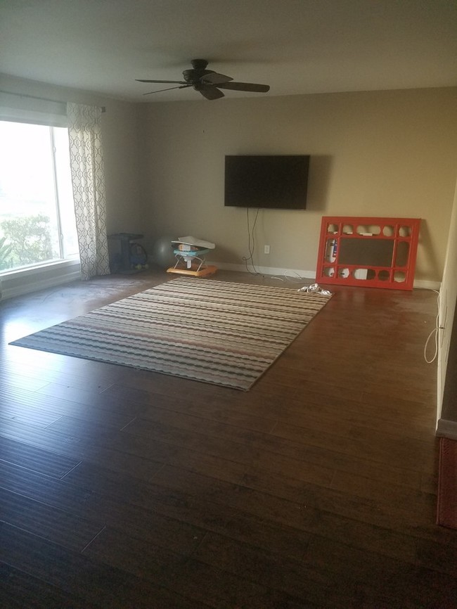 Foto del edificio - 4044 Mt Acadia Blvd
