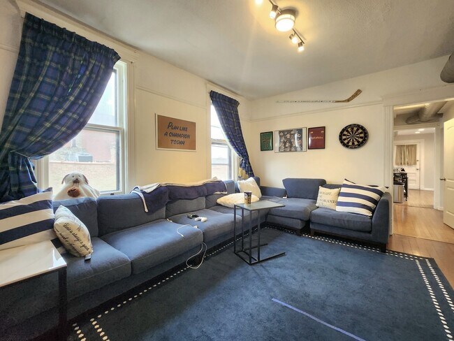 Foto del edificio - 1539 N Wells St