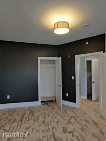 Foto del edificio - 3 br, 2 bath House - 10 University Rd Apt 2 1