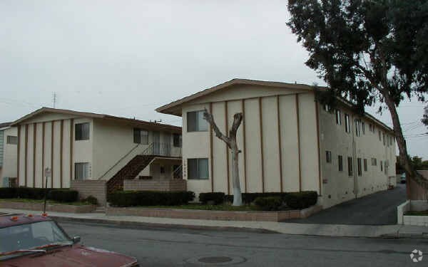 Foto del edificio - 12320-12330 Gale Ave