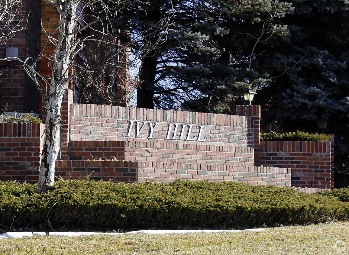 Foto del edificio - Ivy Hill Townhomes