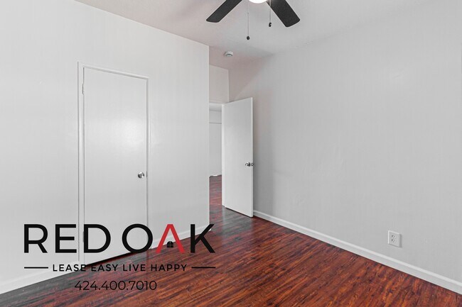 Building Photo - 11736 Gurley Ave