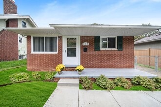 Building Photo - 308 N Campbell Rd