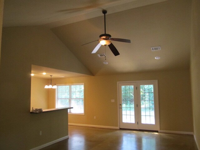 Foto del edificio - 3205 Horseshoe Cove