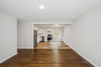 Building Photo - 4065 Foxe Basin Rd