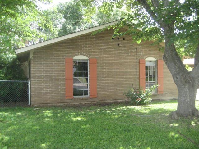 Building Photo - 4711 Sagebrush Trail