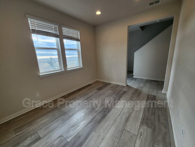 Foto del edificio - 11904 Skyview Ln