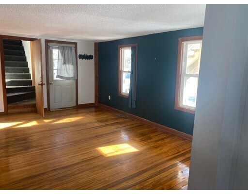 Primary Photo - 425 N Loomis St