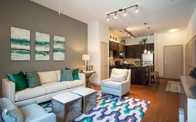 Building Photo - Boutique Living with Modern Comfort!