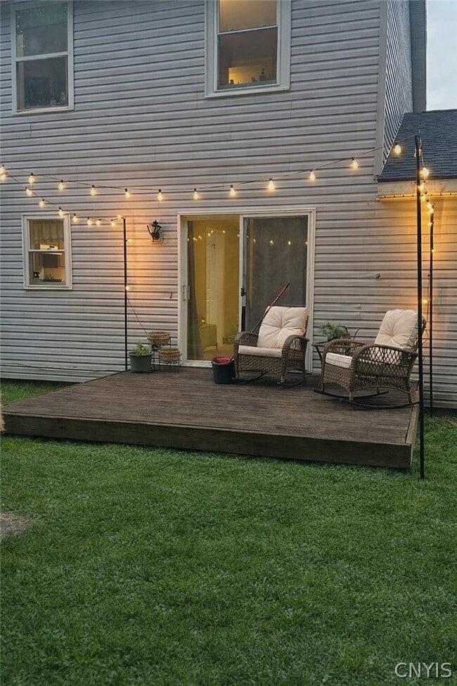 Building Photo - 22 Magnolia Rd