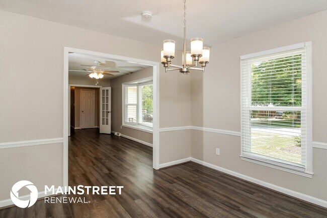 Foto del edificio - 4712 Beechcroft Dr