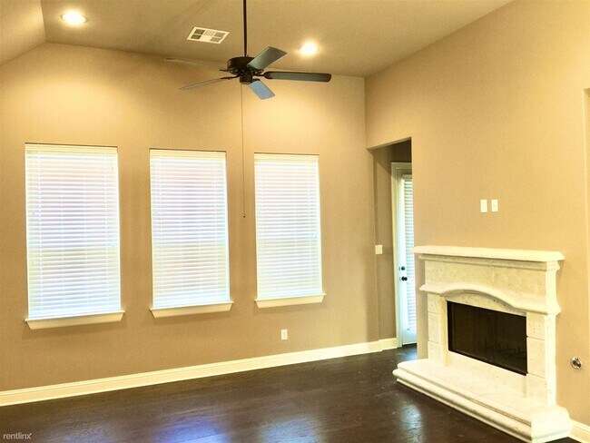 Building Photo - 3 br, 2 bath House - 2912 Windy Vane Dr