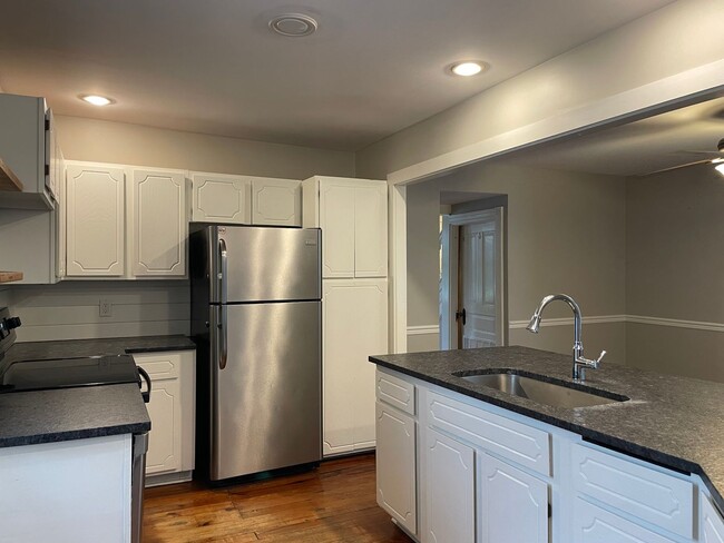 Building Photo - Beautiful 3 Bedroom House in Strasburg
