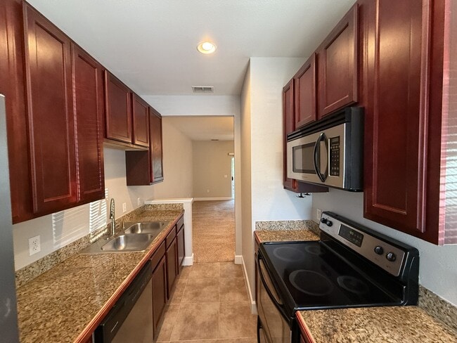 Building Photo - 15284-15331 US-331 BUS