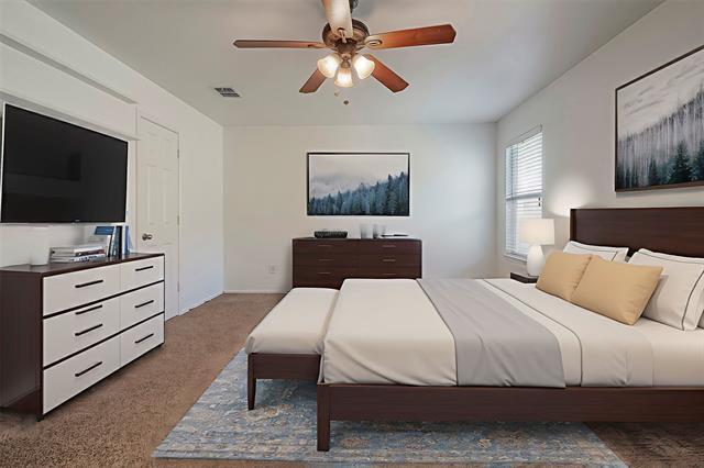 Building Photo - 2901 Saddle Dr