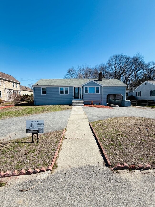 Building Photo - 212 Cambridge Rd