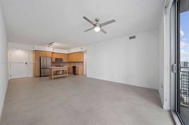 Building Photo - 2150 N Bayshore Drive Unit 1709