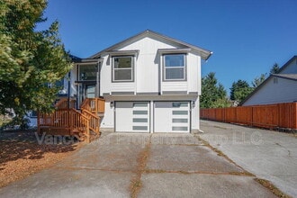 Building Photo - 819 SE Olympia Dr