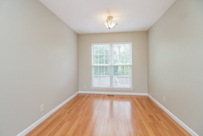 Foto del edificio - 134 Homestead Pl