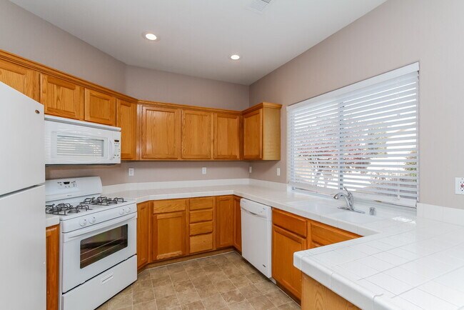 Foto del edificio - 1070 Warm Canyon Way