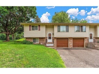 Building Photo - 964 McKnight Rd S